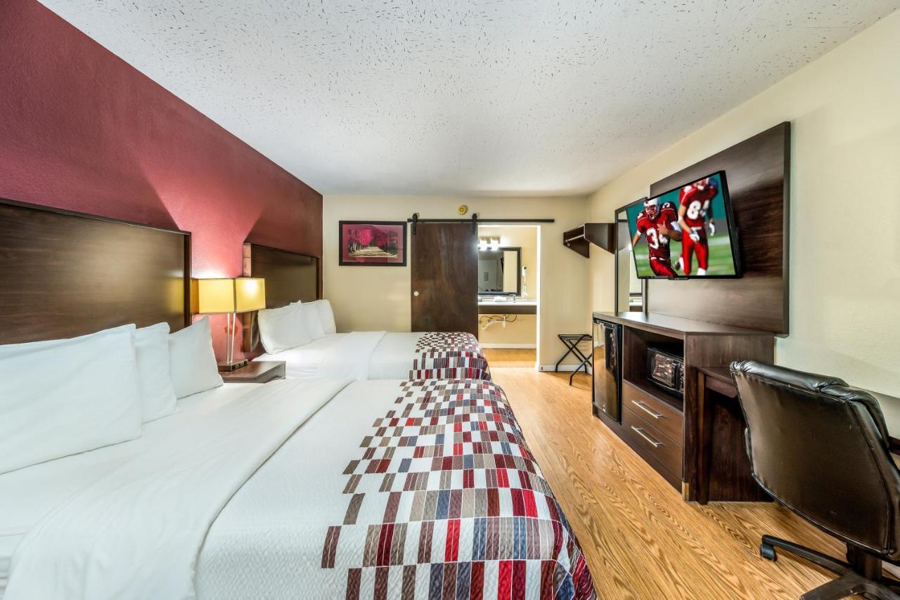 Red Roof Inn & Suites Wapakoneta Εξωτερικό φωτογραφία