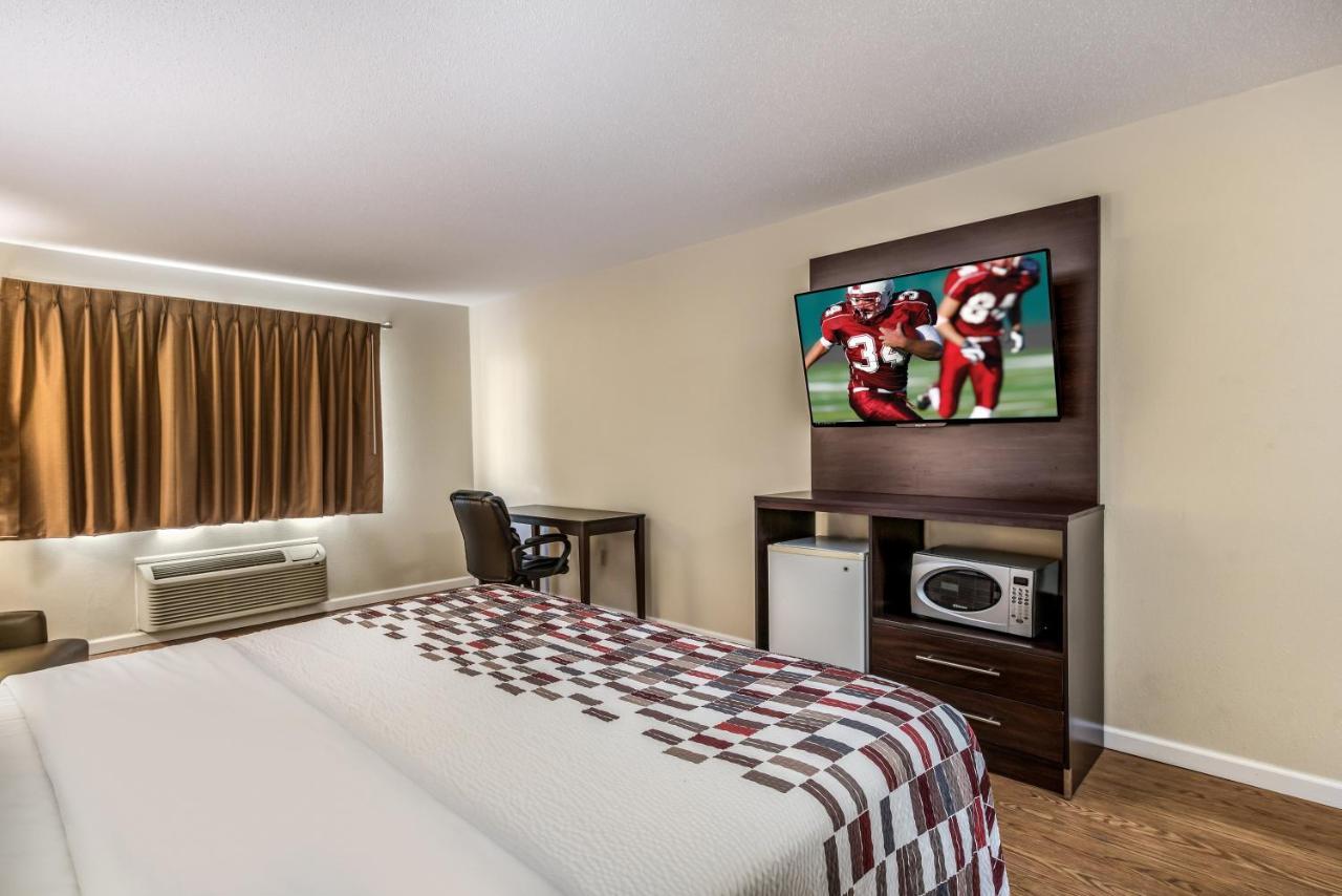 Red Roof Inn & Suites Wapakoneta Εξωτερικό φωτογραφία