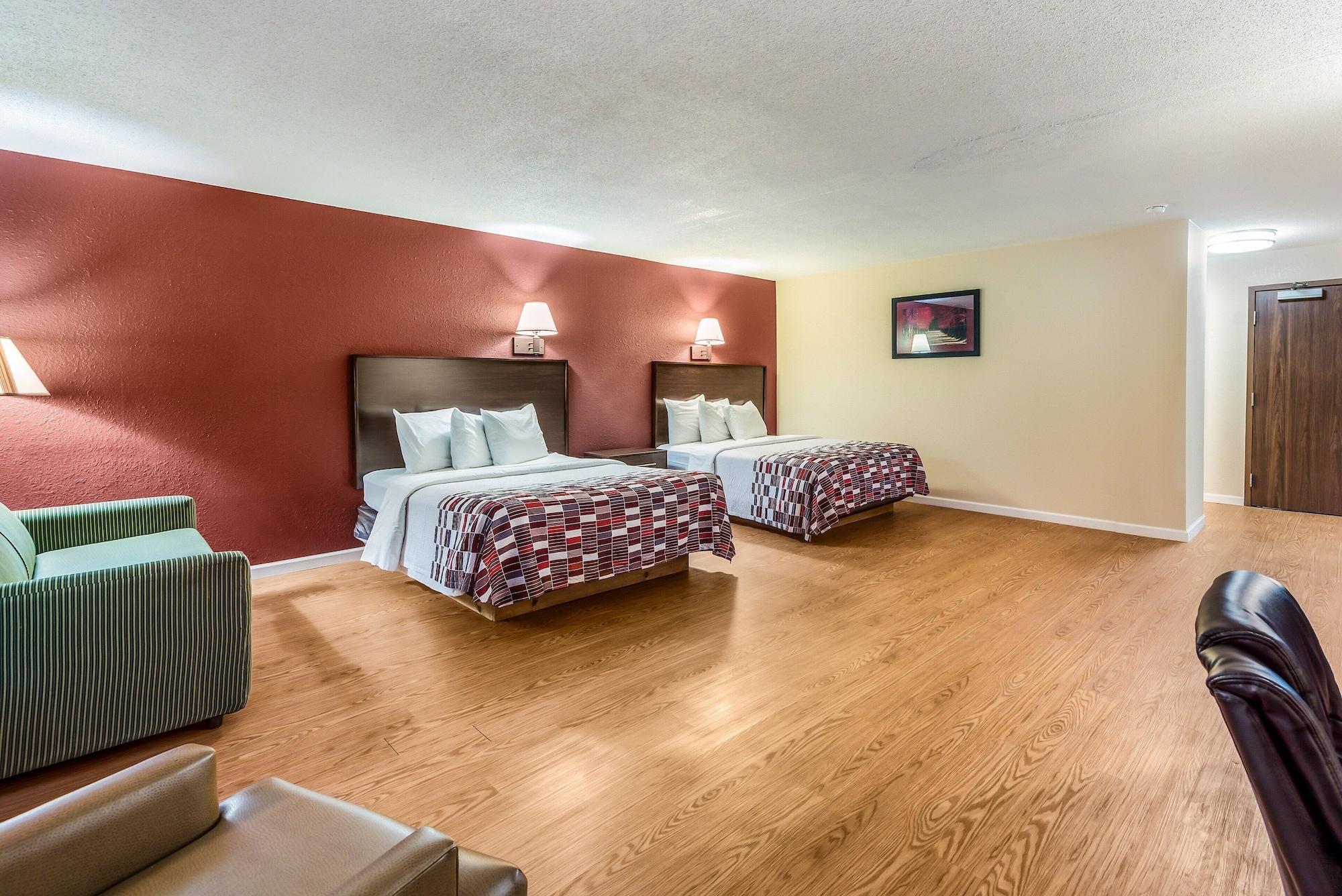 Red Roof Inn & Suites Wapakoneta Εξωτερικό φωτογραφία